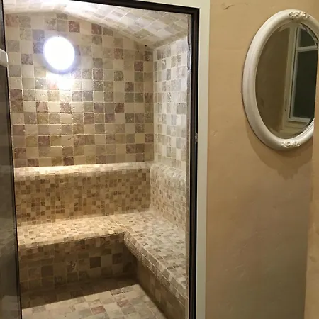 L'hommage Отель типа 